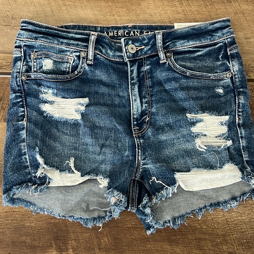 American Eagle High V-Rise Shortie size 8 NWT